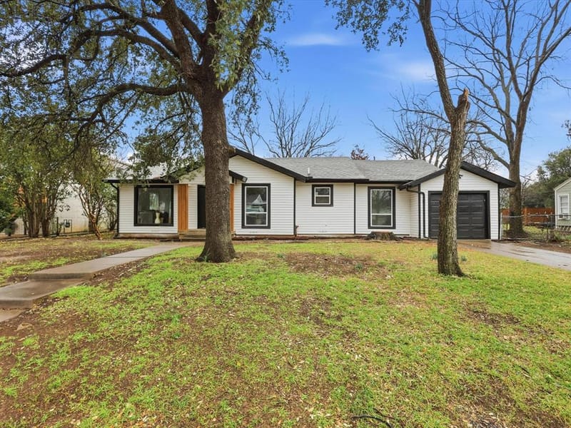 6624 Reeves Street, Richland Hills TX 76118 - Photo 2