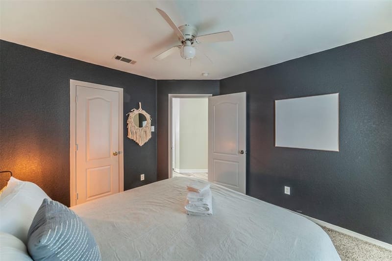 421 Oxford Street, Burleson TX 76028 - Photo 13