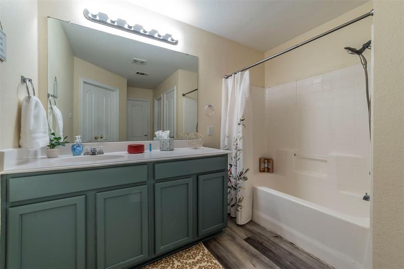 421 Oxford Street, Burleson TX 76028 - Photo 10