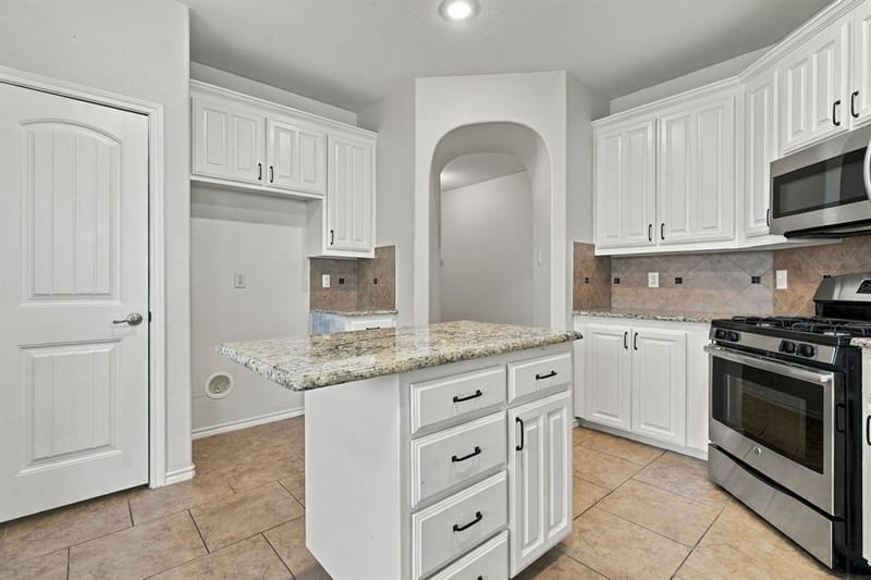 12701 Diamond Peak Drive, Fort Worth TX 76177 - Photo 10