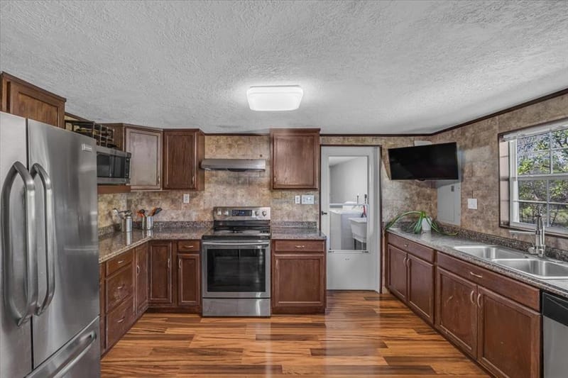 710 S Spears Street, Alvarado TX 76009 - Photo 7