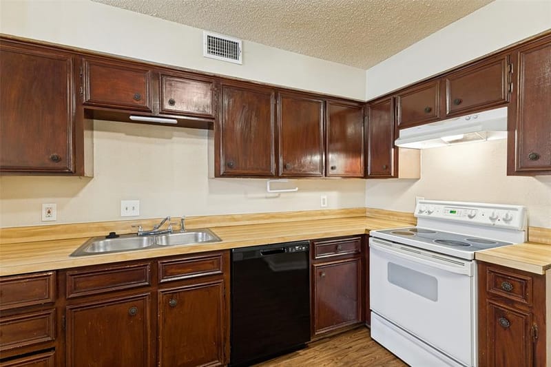513 S Las Vegas Trail, White Settlement TX 76108 - Photo 9