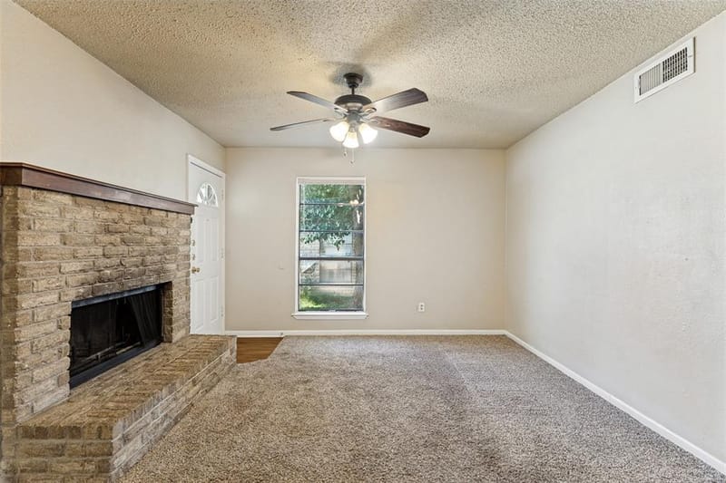 513 S Las Vegas Trail, White Settlement TX 76108 - Photo 4