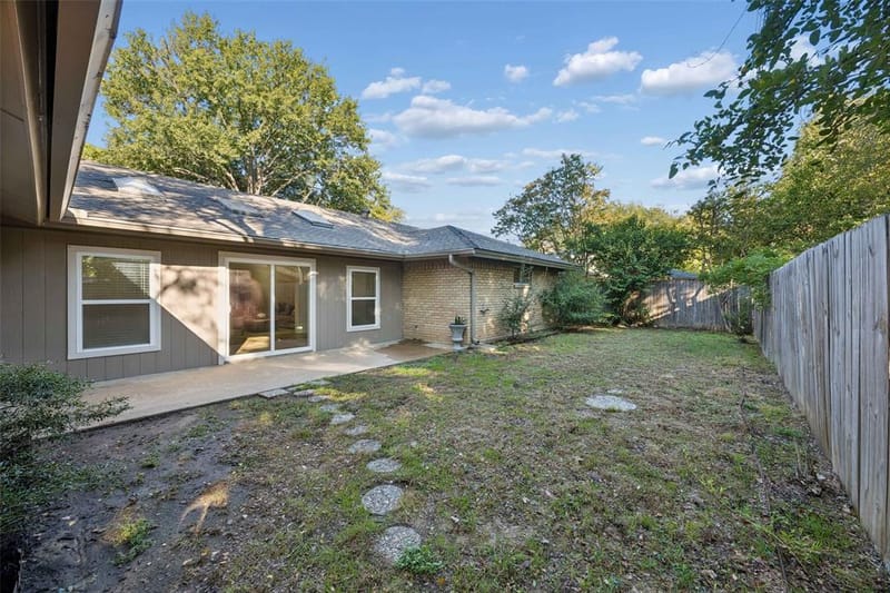 1710 Green Oaks Drive, Irving TX 75061 - Photo 21