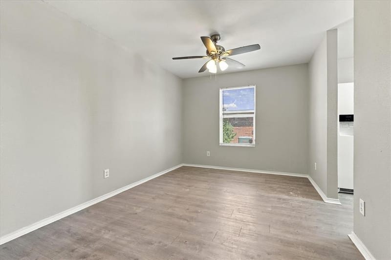 320 Deer Run Drive, Sanger TX 76266 - Photo 6