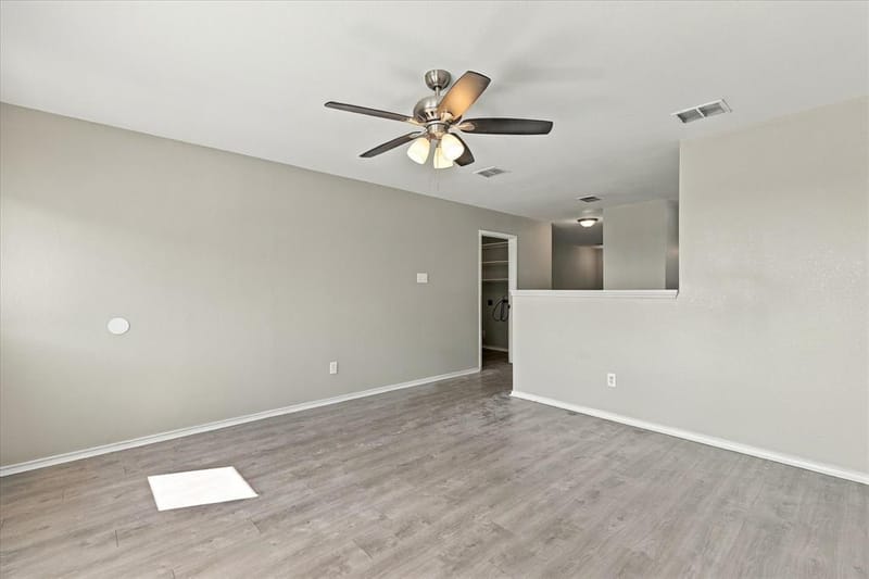 320 Deer Run Drive, Sanger TX 76266 - Photo 9