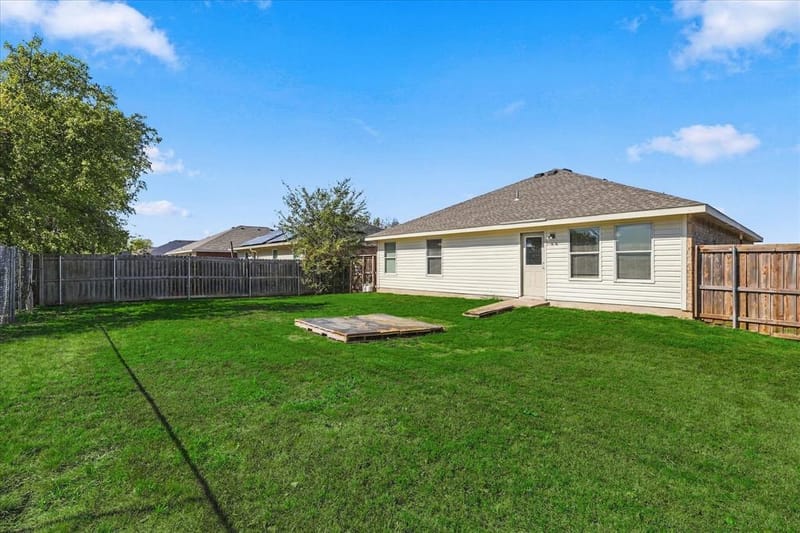 320 Deer Run Drive, Sanger TX 76266 - Photo 25