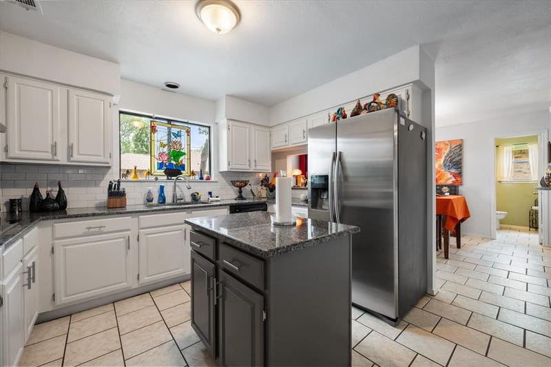 6616 Shorewood Drive, Arlington TX 76016 - Photo 11