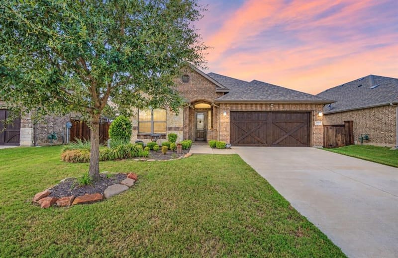 3212 Treyburn Lane, Mansfield TX 76084