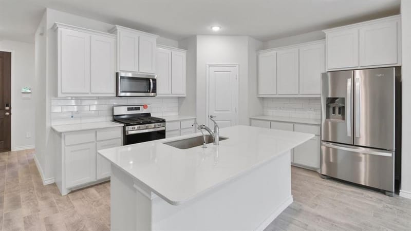 3617 Saguaro Drive, Grand Prairie TX 75052 - Photo 5