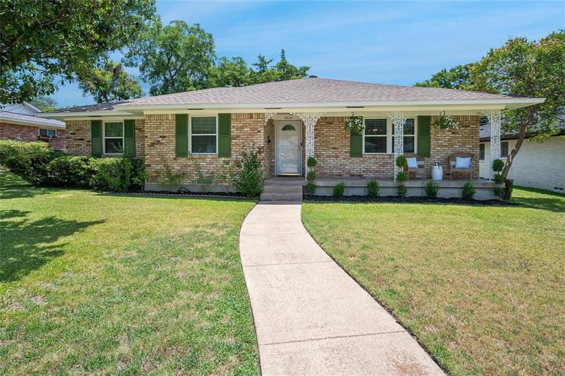8426 Baumgarten Drive, Dallas TX 75228