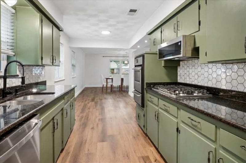 8426 Baumgarten Drive, Dallas TX 75228 - Photo 9