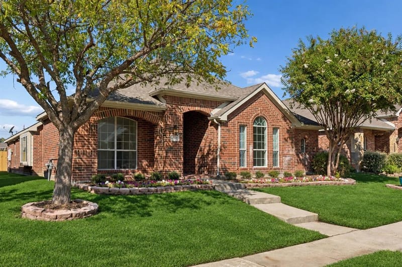 2829 Cedar Brook Drive, Garland TX 75040 - Photo 4