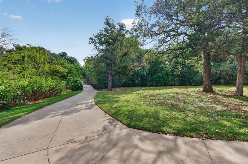 1624 Yaggi Drive, Flower Mound TX 75028 - Photo 34
