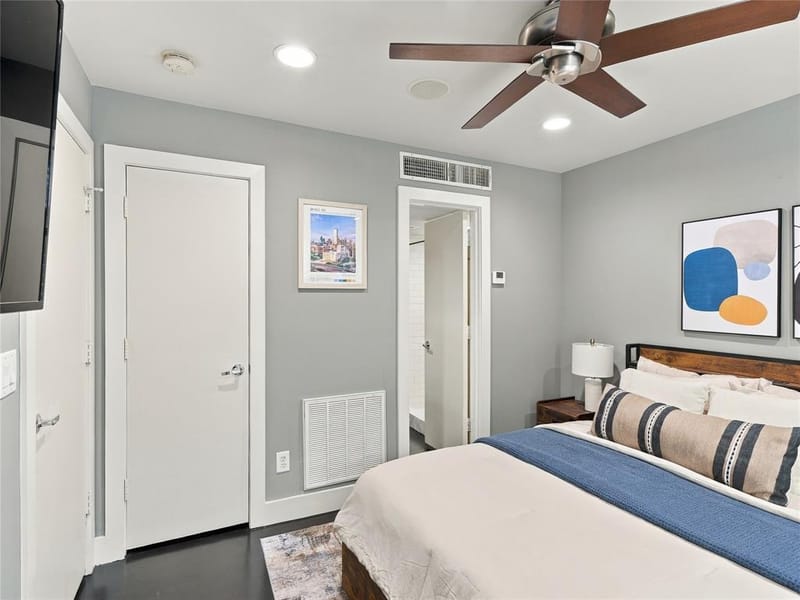 4618 Cedar Springs Road # B, Dallas TX 75219 - Photo 6