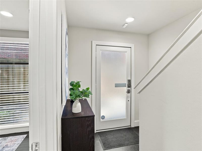 4618 Cedar Springs Road # B, Dallas TX 75219 - Photo 3