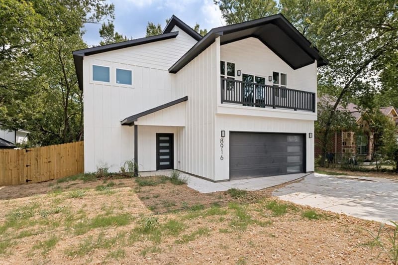 8916 Whitehall Lane, Dallas TX 75232 - Photo 2