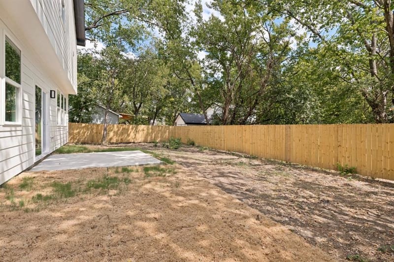 8916 Whitehall Lane, Dallas TX 75232 - Photo 22