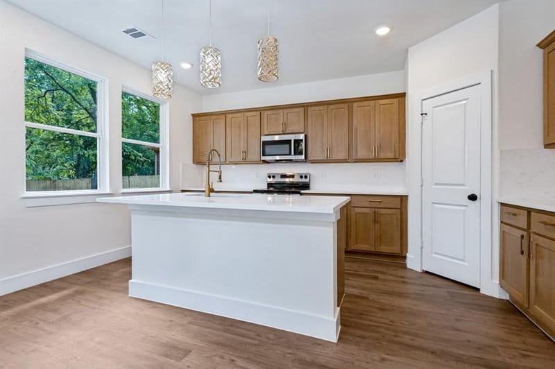 8916 Whitehall Lane, Dallas TX 75232 - Photo 11