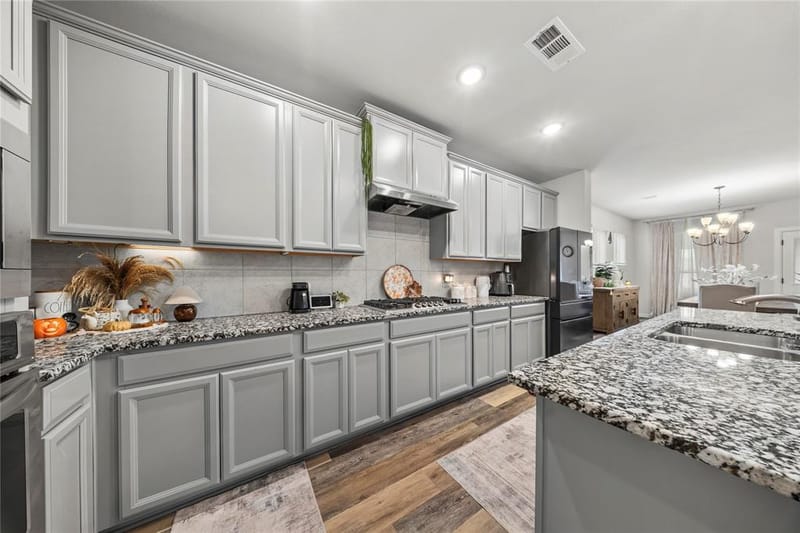 1805 Augustus Drive, Fort Worth TX 76120 - Photo 8