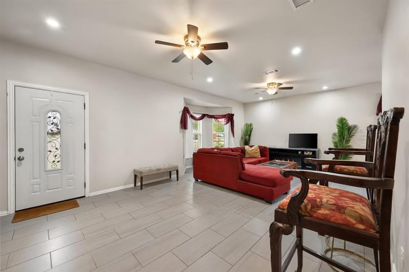 407 Hitt Street, Seagoville TX 75159 - Photo 4