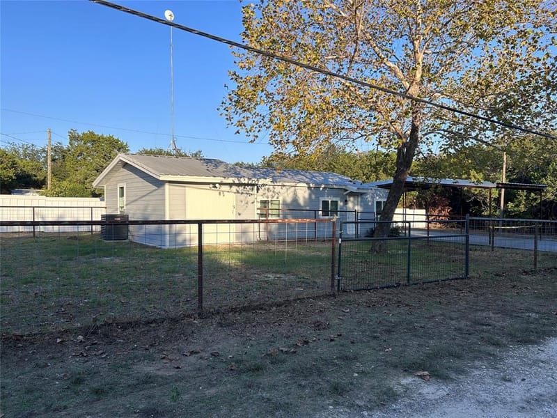 248 Waupoo Trail, Whitney TX 76692 - Photo 3