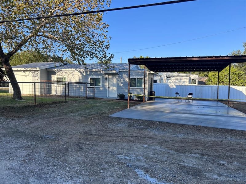 248 Waupoo Trail, Whitney TX 76692