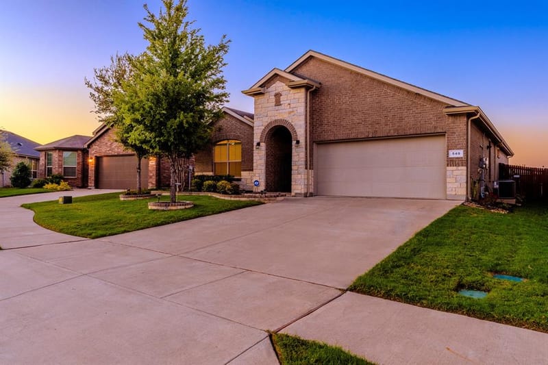 540 Dunmore Drive, Fort Worth TX 76052 - Photo 3