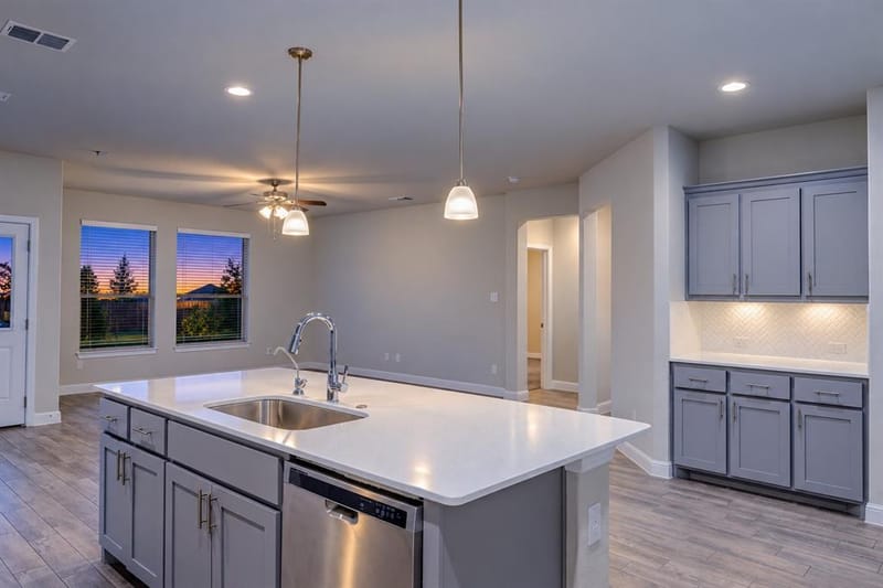 540 Dunmore Drive, Fort Worth TX 76052 - Photo 8