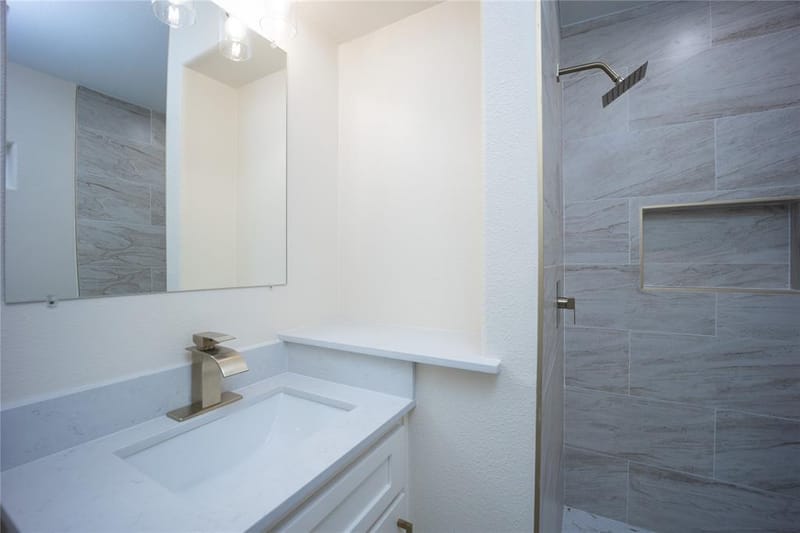 1103 N Sherman Street, Ennis TX 75119 - Photo 11