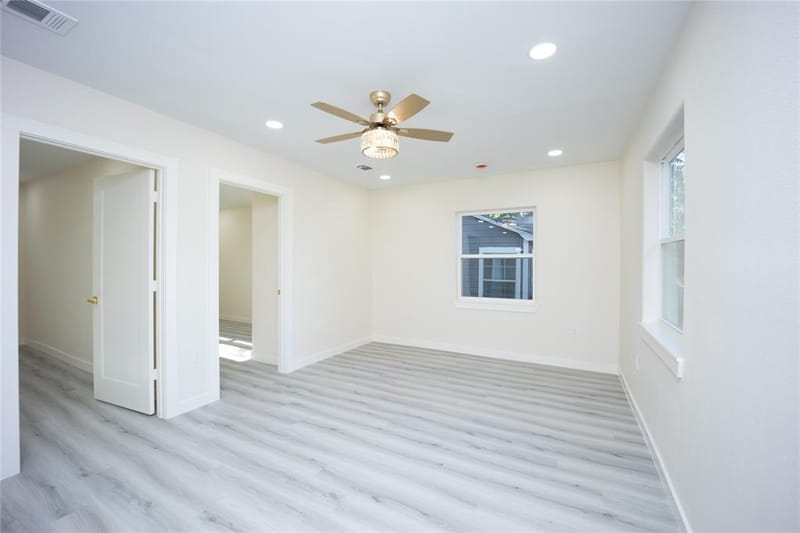 1103 N Sherman Street, Ennis TX 75119 - Photo 4