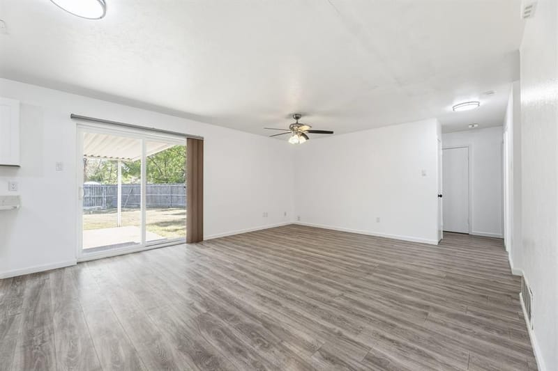 206 Rockaway Drive, Duncanville TX 75116 - Photo 7