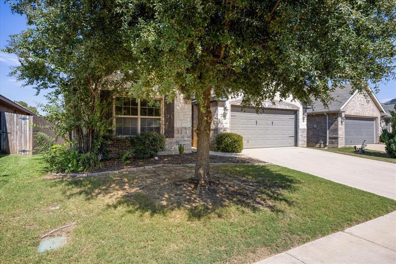 2064 Leonard Ranch Road, Fort Worth TX 76134 - Photo 4