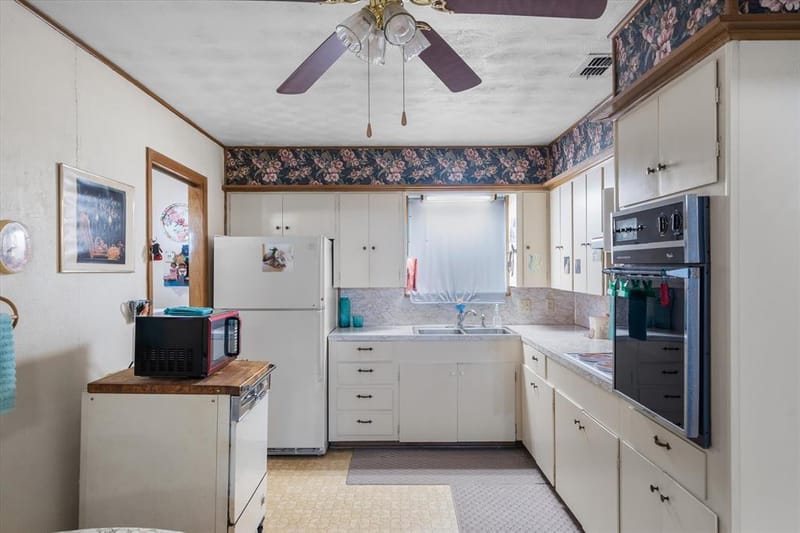 1310 Woodland Drive, Canton TX 75103 - Photo 13