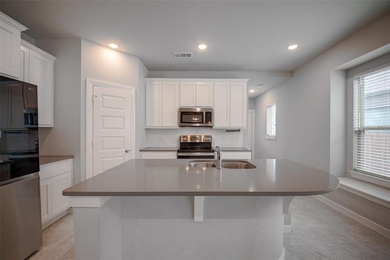 3911 Spencer Lane, Heartland TX 75126 - Photo 12