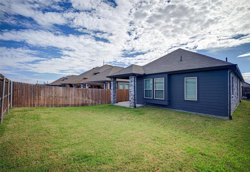 3911 Spencer Lane, Heartland TX 75126 - Photo 32