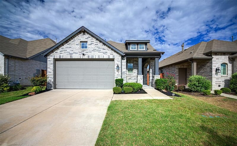 3911 Spencer Lane, Heartland TX 75126