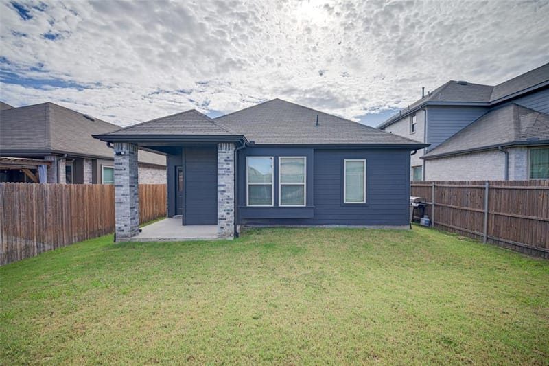 3911 Spencer Lane, Heartland TX 75126 - Photo 30