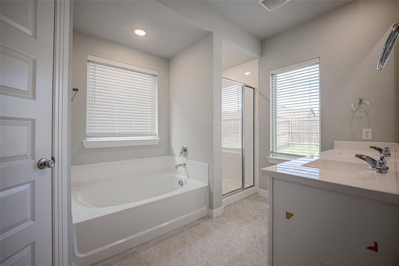 3911 Spencer Lane, Heartland TX 75126 - Photo 18