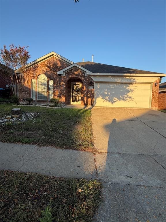 8729 Muir Drive, Fort Worth TX 76244 - Photo 2