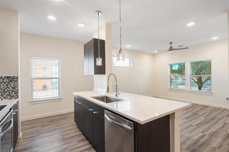 1583 Fiji Street, Dallas TX 75203 - Photo 10