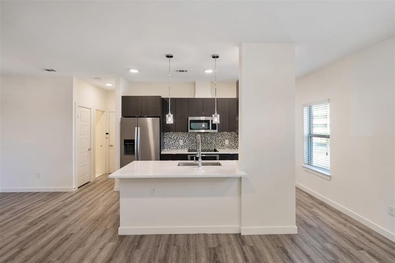 1583 Fiji Street, Dallas TX 75203 - Photo 8