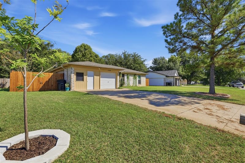 1309 Berry Drive, Cleburne TX 76033 - Photo 3