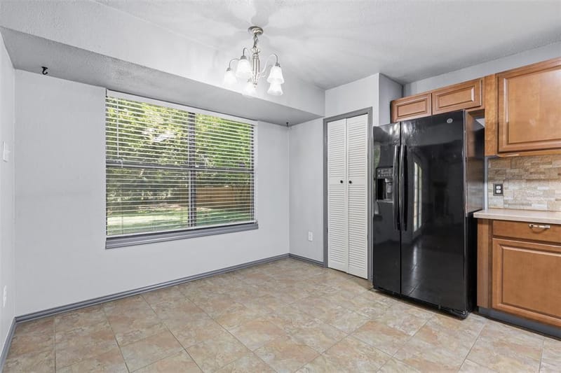 1309 Berry Drive, Cleburne TX 76033 - Photo 8