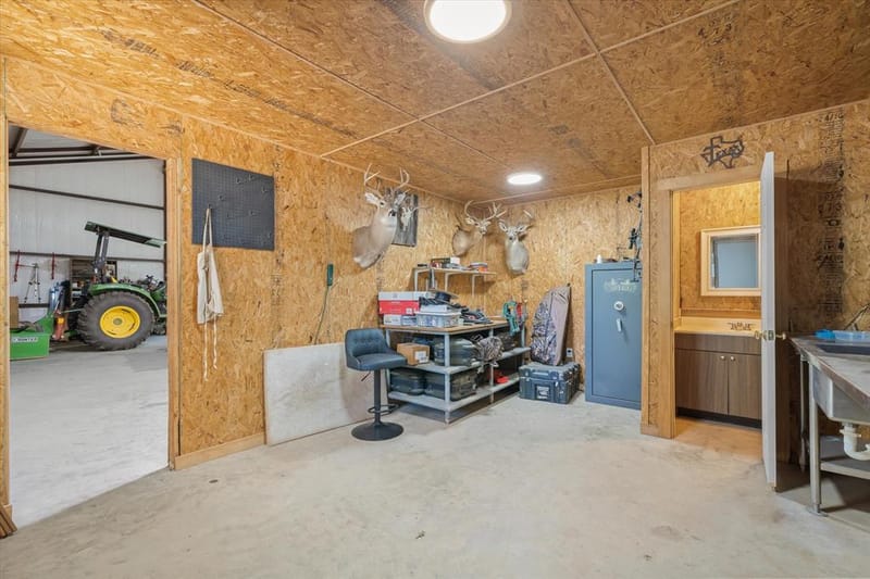 1143 VZ County Road 4602, Ben Wheeler TX 75754 - Photo 35