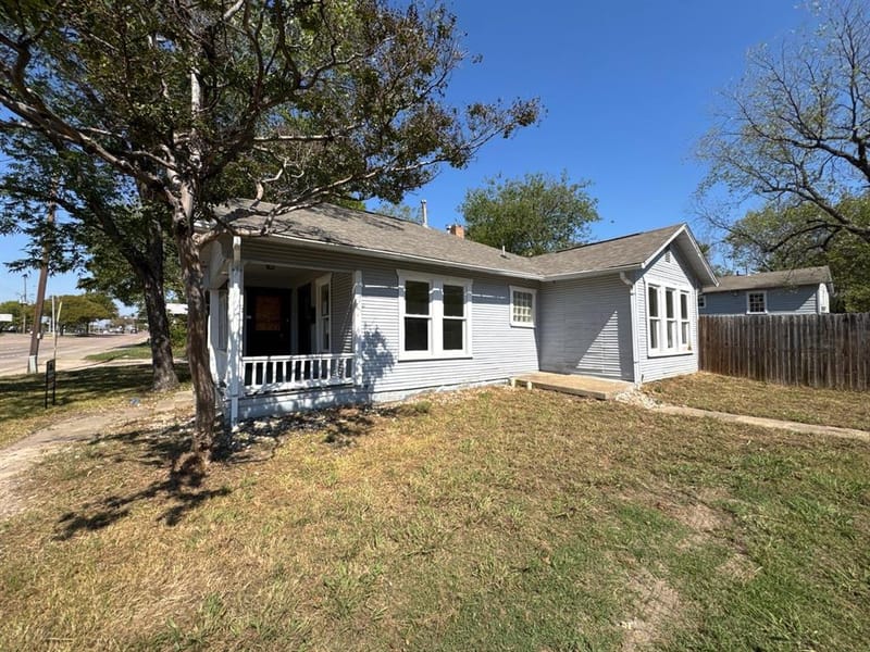 714 S Bryan Belt Line Road, Mesquite TX 75149 - Photo 2