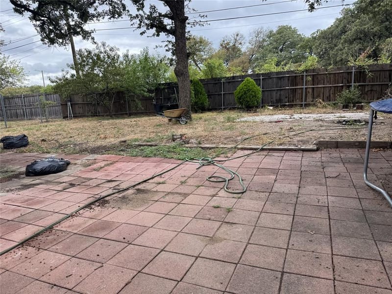 4504 Burke Road, Fort Worth TX 76119 - Photo 7