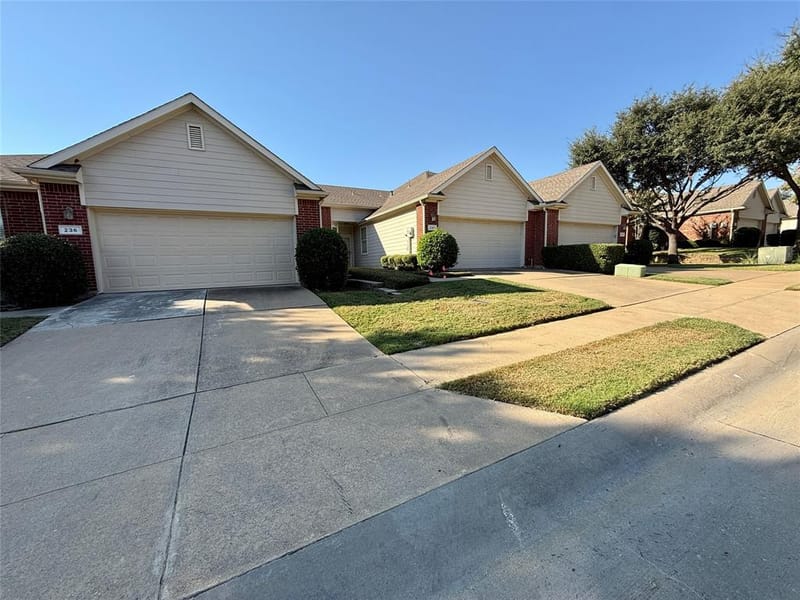236 Bexar Drive, Lewisville TX 75067 - Photo 3