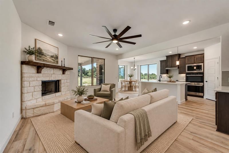 325 Skeen Peak Drive, Springtown TX 76082 - Photo 4