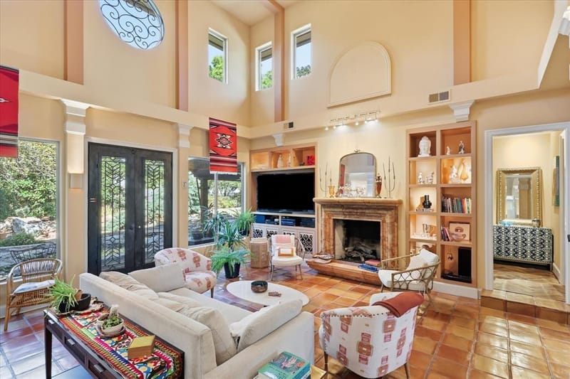 800 Oakwood Court, Highland Village TX 75077 - Photo 8